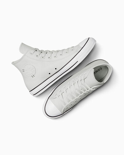Chuck Taylor All Star Leather Barely Grey/Barely Grey, Angled View