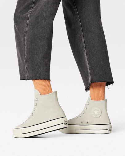Chuck Taylor All Star Lift Platform Egret/Black/Egret, On Foot Shot 1