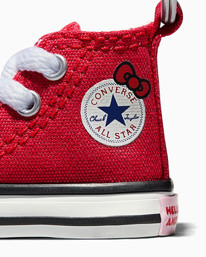 Converse x Hello Kitty And Friends Chuck Taylor All Star Keychain Red/White/Black, 3/4 View