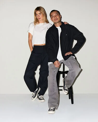 Chuck 70 Vintage Canvas Schwarz/Schwarz/Egret, On Foot Shot 1