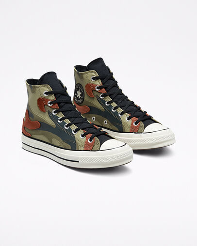 Chuck 70 Hybrid Camo Field Surplus/Black/Egret, Angled View