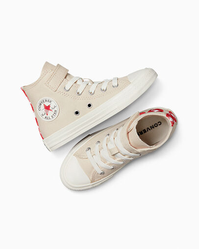 Chuck Taylor All Star Checkered Accents Easy-On Light Dune/Egret/Red, Angled View