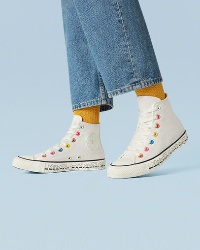 My Story Chuck Taylor All Star Egret/Hyper Pink/Schwarz, On Foot Shot 1