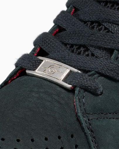 Converse x NARUTO SHIPPUDEN Itachi Weapon Black/Red/Moonbathe, Detail Angle View