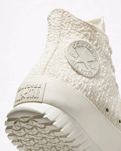 Chuck Taylor All Star Lugged 2.0 Jacquard Egret/Egret/Black, Detail Angle View