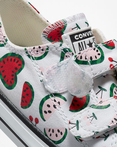 Chuck Taylor All Star Easy-On Hearty Fruits White/Multi/Black, Detail Angle View