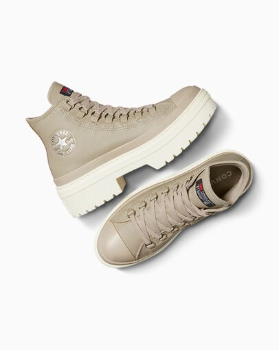 Chuck Taylor All Star Lugged Heel Platform Waterproof Leather Papyrus/Papyrus/Egret, Angled View