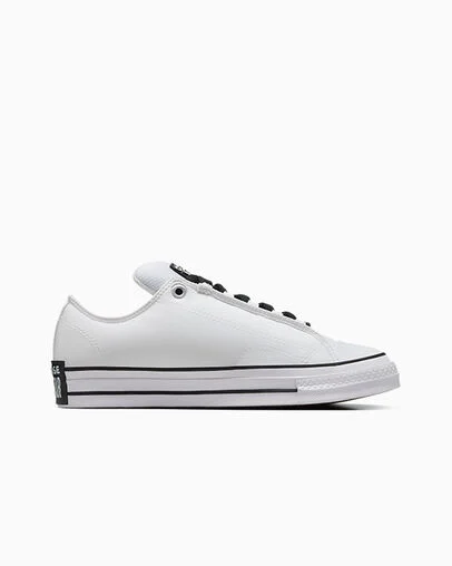 Chuck Taylor Puff White/White/Black, Outer Side View