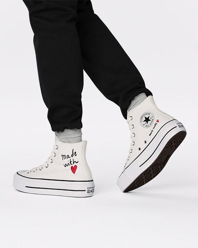 Love Thread Platform Chuck Taylor All Star Blanco vintage/Garza/Negro, On Foot Shot 1