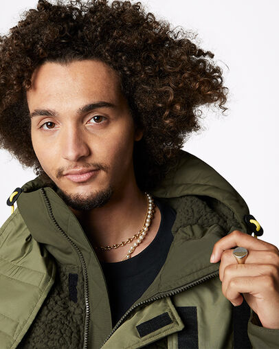 Premium Mid Down Jacket Cargo Khaki, Detail View