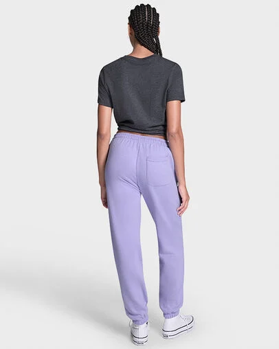 Retro Chuck Taylor Patch Joggers Very Peri Purple, Detail View