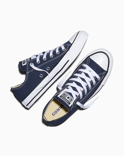 Chuck Taylor All Star Classic Navy, Angled View