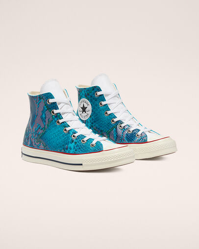 Snake Chuck 70 Imprimé python bleu émail, Angled View