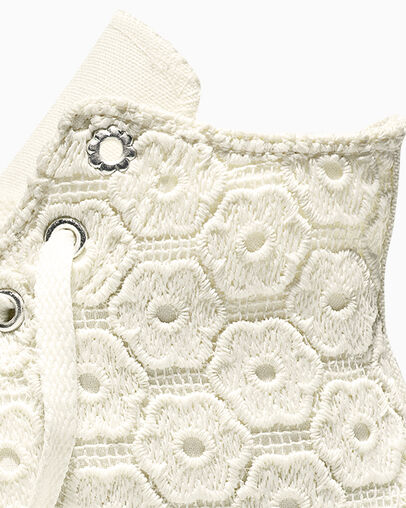Chuck Taylor All Star EVA Lift Platform Floral Crochet Egret/Black/Egret, Detail Angle View