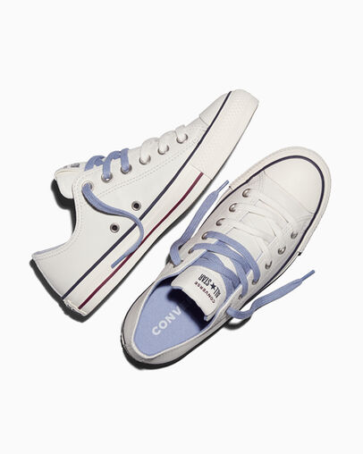 Chuck Taylor All Star Retro Leather Vintage White/Egret/No Shade, Angled View