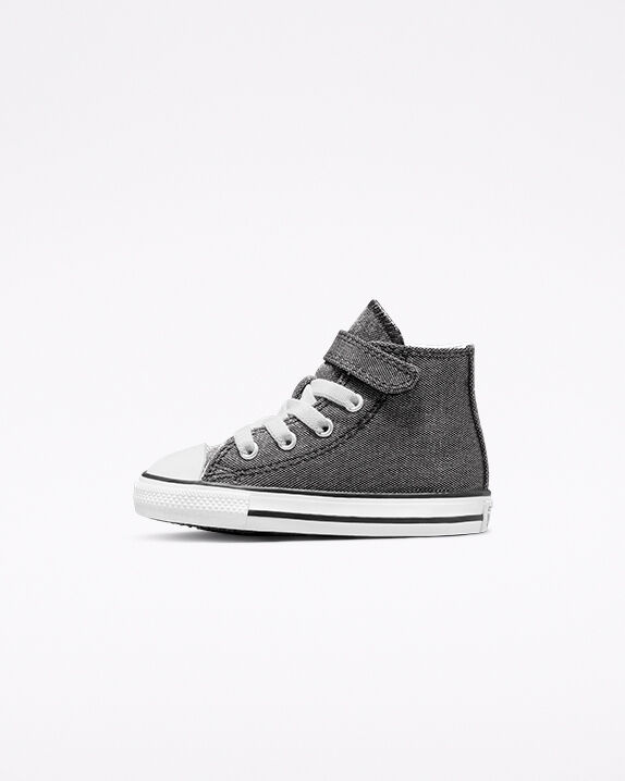 converse 2v glitter infant trainers