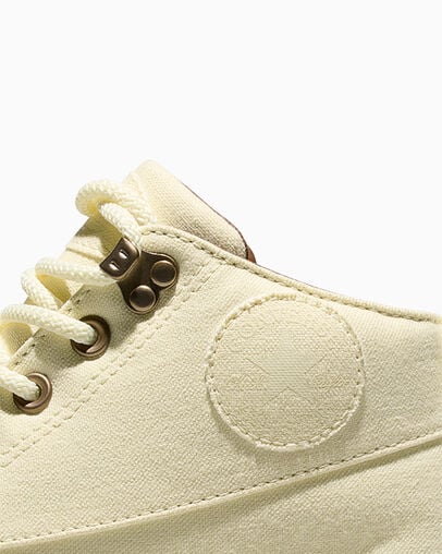 1908 Bronco Boot Pear Sorbet/Emperador, Detail Angle View