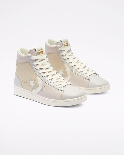 Pro Leather Neutral Tones Farro/Silt Red/Egret, Angled View