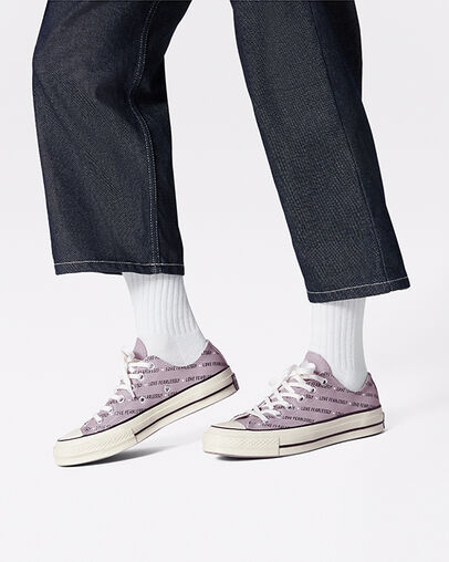 Chuck 70 Love Fearlessly Amethyst Grey/Egret/Black, Detail Angle View