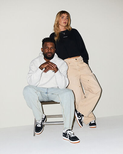 CONS AS-1 Pro Suede Noir/Blanc/Marron gomme, On Foot Shot 1