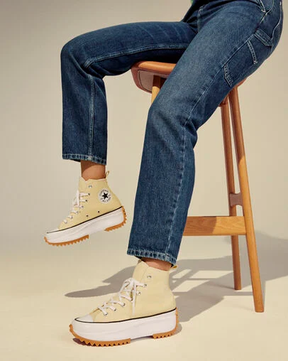 Run Star Hike Platform Seasonal Color Lemon Drop/Black/White, Reflective View