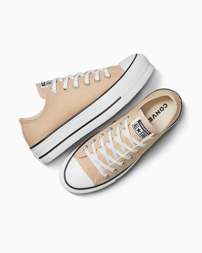 Chuck Taylor All Star Platform Canvas Duna de playa/Blanco/Negro, Angled View
