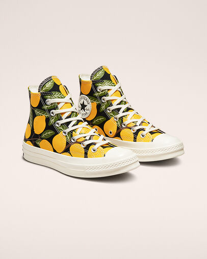 Chuck 70 Lemons Noir/Jaune/Limite foresti&egrave;re, Angled View