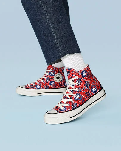 Chuck 70 Paisley Print Habanero Red/Egret/Rush Blue, On Foot Shot 1