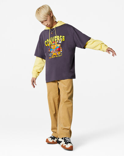 Sneaker Store Graphic T-Shirt Dark Raisin, Full Body View