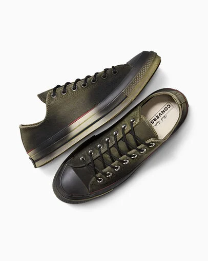 Chuck 70 Canvas Spray Paint Green Dirt Dye, Angled View