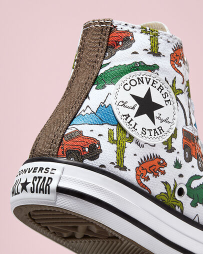 Chuck Taylor All Star Desert Explorer White/Engine Smoke/Green, Detail Angle View