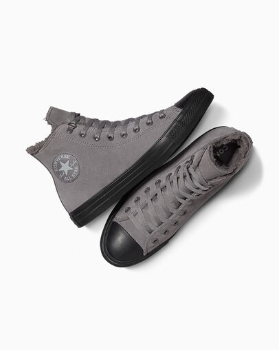 Chuck Taylor All Star Suede Piel de tibur&oacute;n/Piel de tibur&oacute;n/Zona gris, Angled View