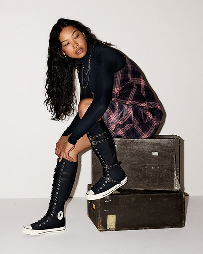 Chuck Taylor All Star XXHi Leather Straps Black/Egret/Black, On Foot Shot 1