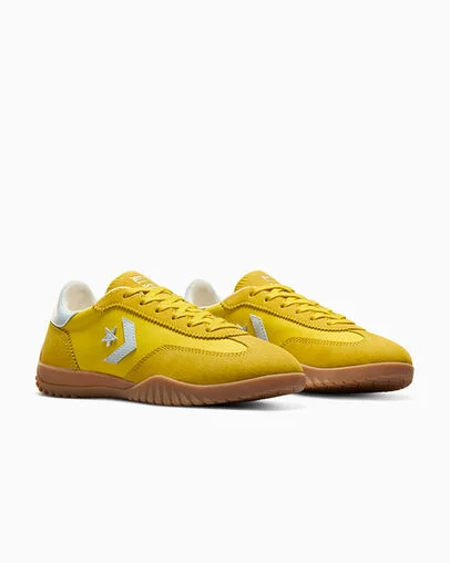 Run Star Trainer Golden Wren Yellow/Winter Slay White/Egret, Top and Side View