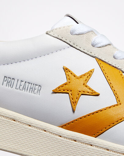 Pro Leather Blanc/Jaune d'or/Aigrette, Detail Angle View
