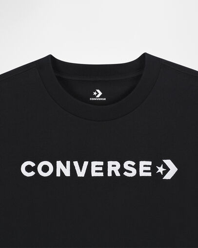 Wordmark Relaxed T-Shirt Zwart, Full Body View