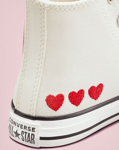 Chuck Taylor All Star Crafted with Love Vintage White/University Red, Detail Angle View