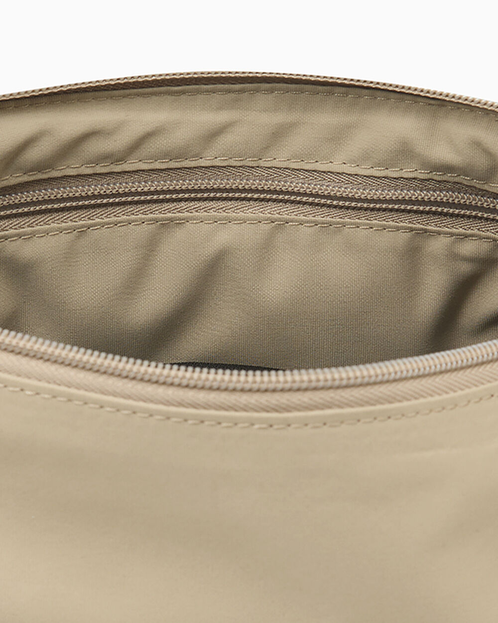 Thumbnail - Chuck Taylor Patch Crescent Crossbody Bag