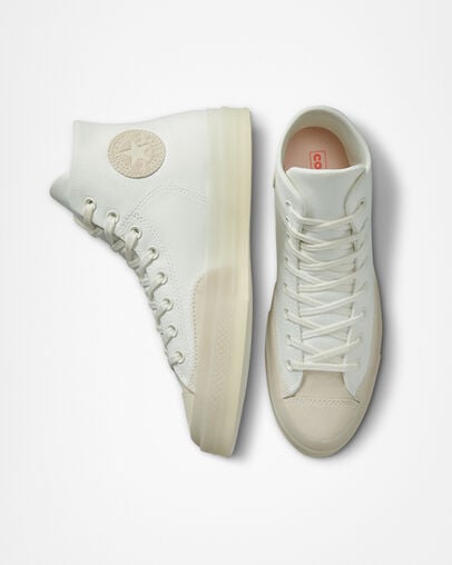 Chuck 70 Marquis Vintage White/Natural Ivory, Top and Side View