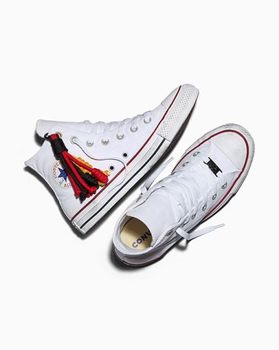 Chuck Taylor All Star Patriotic Country White Stone Wash, Angled View