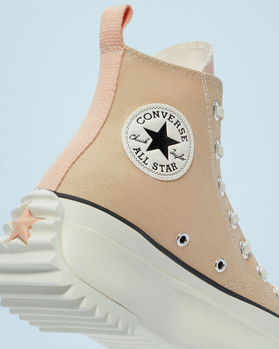 Run Star Hike Platform Tri-Panel Farro/Sesame/Crimson Tint, Detail Angle View