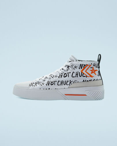 UNT1TL3D Digital Terrain Pale Putty/White/Black, Inner Side View