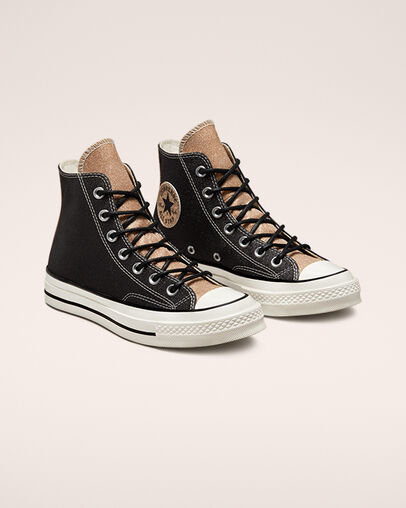 Chuck 70 Authentic Glam Noir/Or/Aigrette, Angled View