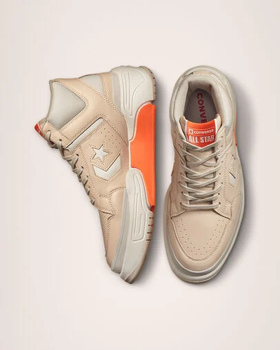 Weapon CX Egret/Light Twine/Wild Mango, Top and Side View