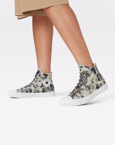 Archive Print Chuck Taylor All Star Écru/Vert piquant/Bois flotté, On Foot Shot 1