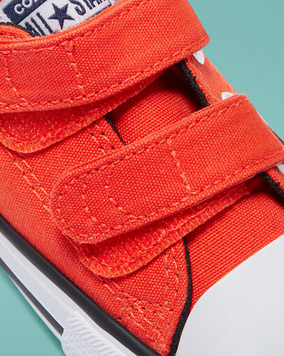 Chuck Taylor All Star Easy-On Bright Poppy/Midnight Navy, Detail Angle View