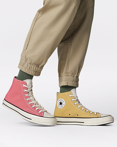 Chuck 70 Hybrid Texture Saturn Gold/Pink Salt/Egret, On Foot Shot 1