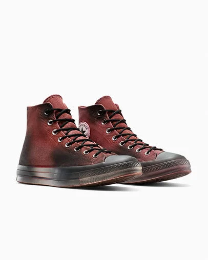 Chuck 70 Canvas Spray Paint Maroon Dirt Dye, Top and Side View