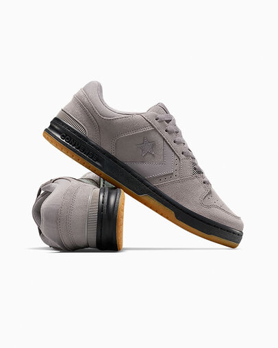 CL98 Suede Dahlia Dust/Black/Gum, Detail Angle View