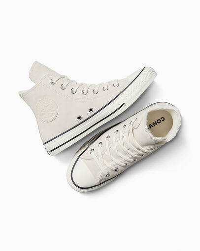 Chuck Taylor All Star Cozy Suede Light Dune/Egret/Egret, Angled View